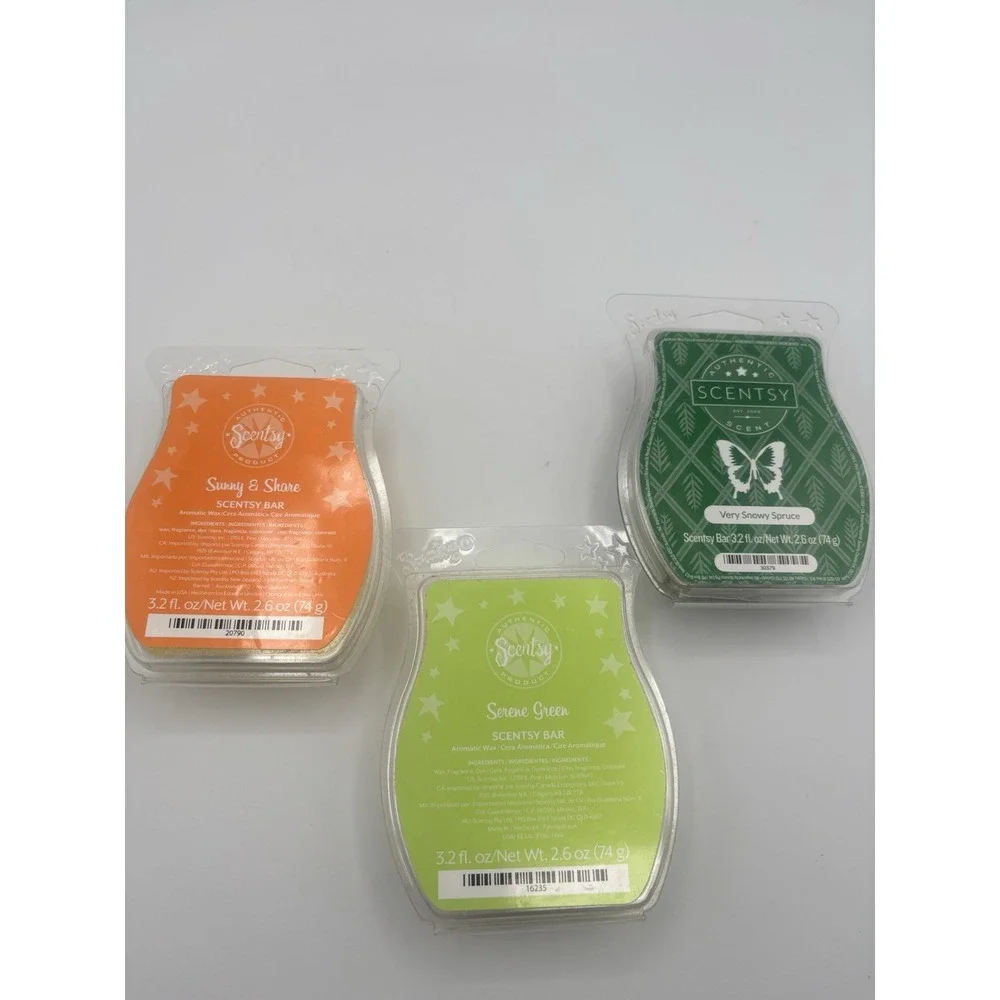 Lot of 4 SCENTSY Wax Melt Bars Various Scents 3.2oz Luna Sunny Share Spruce READ